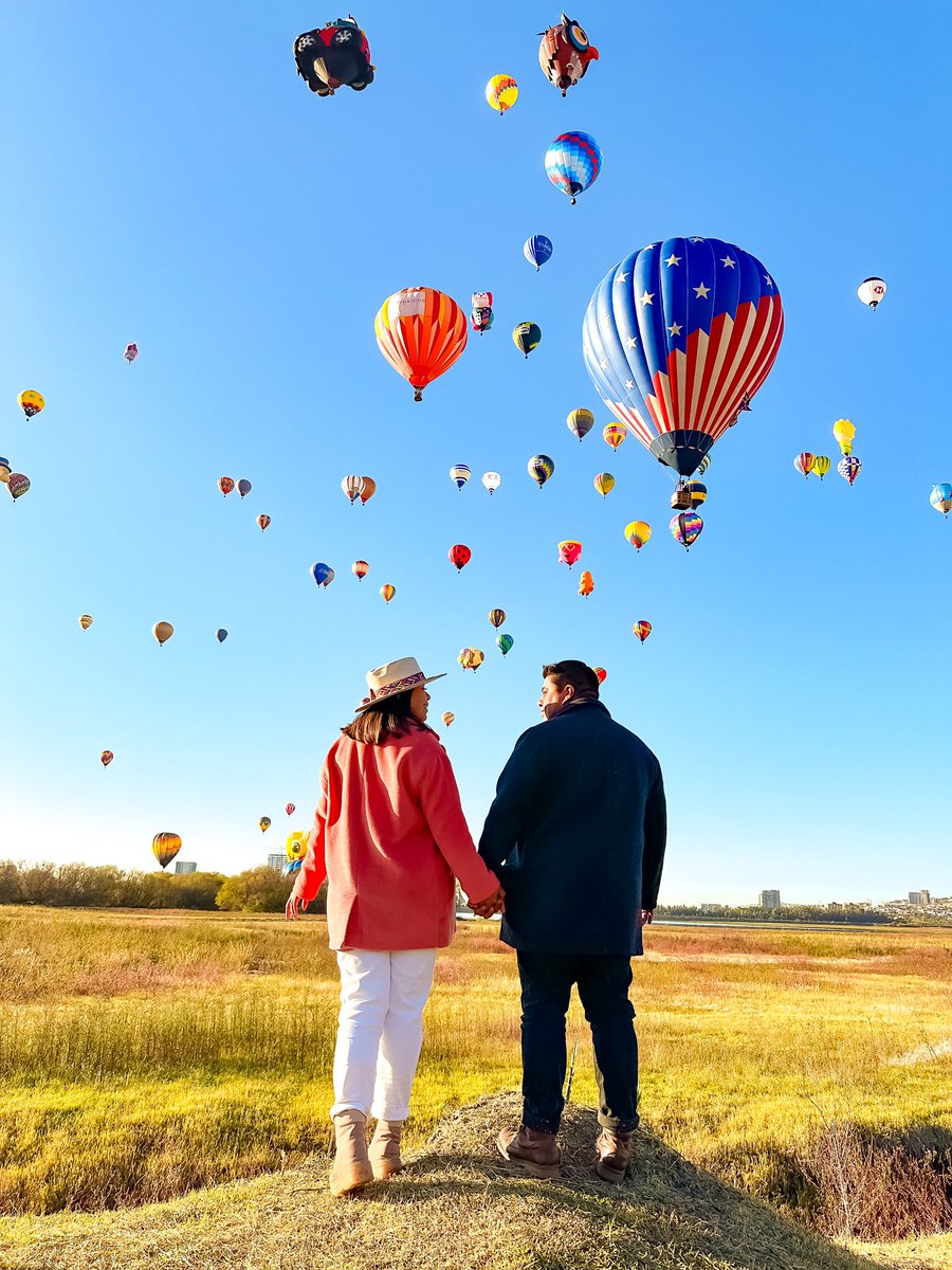 KaryKaryAlvarez's tweet photo. Te amamos @FIGLeon  🥹🎈 nos vemos el siguiente año 👋🏻 https://t.co/TWCezKJvfj
