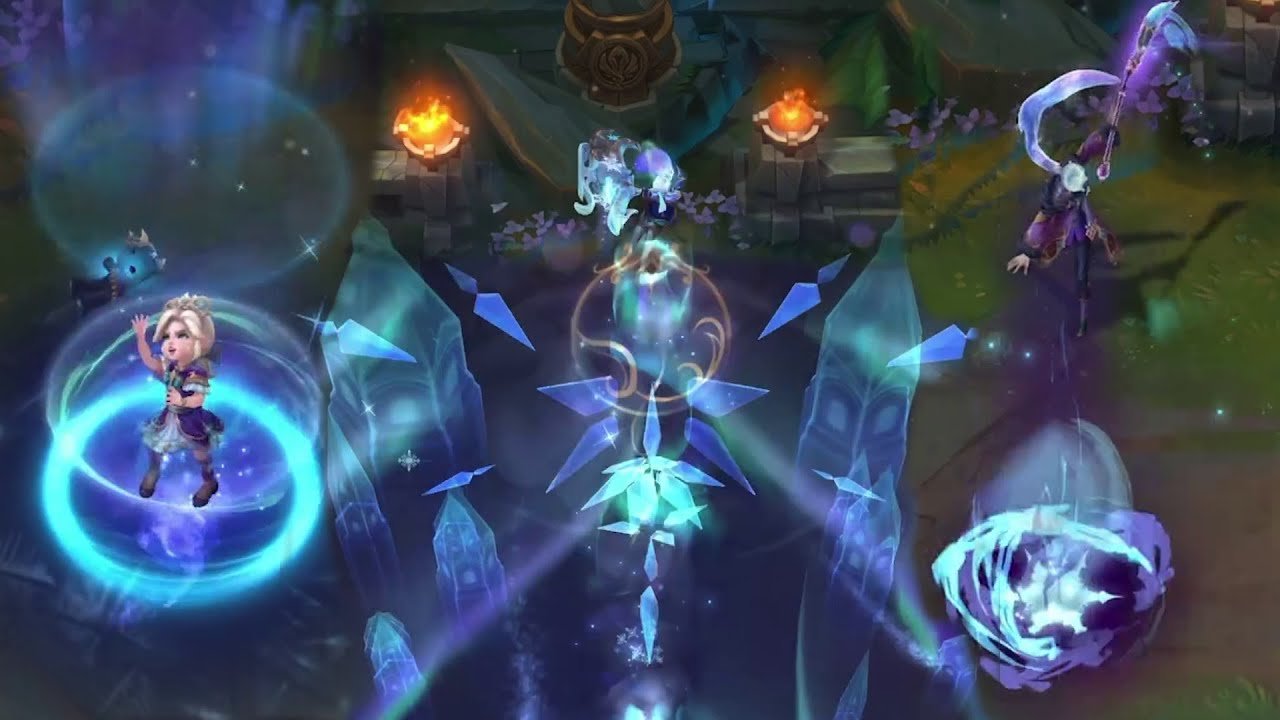 Jumaralo Hex on X: SkinSpotlights - Winterblessed Camille Skin Spotlight -  Pre-Release - PBE Preview - League of Legends    / X