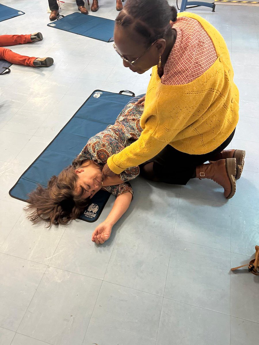 L’équipe de direction <a href="/JouvetLycee/">Lycée Louis Jouvet</a> en formation aux Gestes Qui Sauvent ! Un stage de qualité ; un grand merci à l’équipe de formateurs !