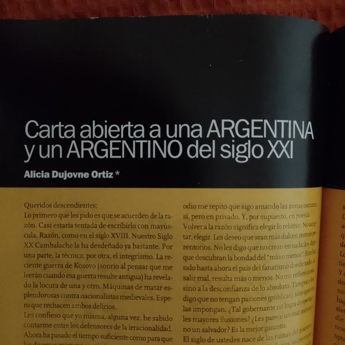belllenggg's tweet photo. El título y el final son increíbles https://t.co/9lbmwO32xz