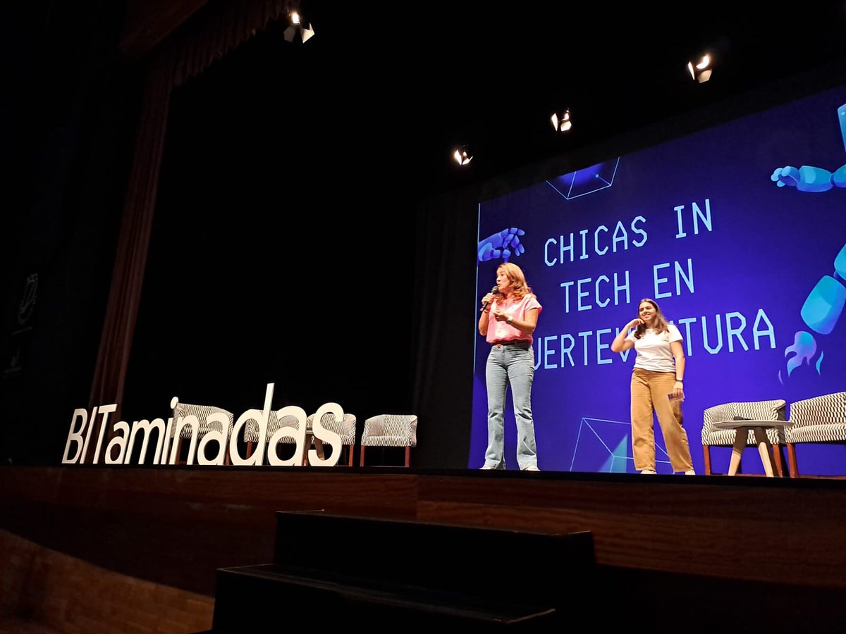 fundacionesplai's tweet photo. Estamos en la Semana de la Ciencia de #Canarias #SCIC23 presentando #BITaminadas y el trabajo que han hecho las chicas jóvenes entre 12 y 17 durante estos dos últimos años en #Fuerteventura @CabildoFTV @red_semilla #ChicasInTech #CUCIC @CabildoFTV @aula3i @agenciaiisi https://t.co/4m1Z551XuV