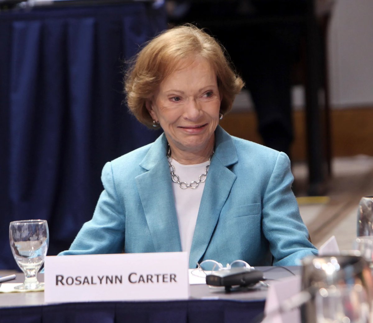 My show today will be a full tribute to First Lady Rosalynn Carter, w/ my guest @GAWINList executive director @melitaeasters & a look back at Rosalynn’s interview w/Bette Davis on Dinah nearly 45 years ago to the day. 5-6p on @AmericaoneR . #RosalynnCarter #JimmyCarter #gapol