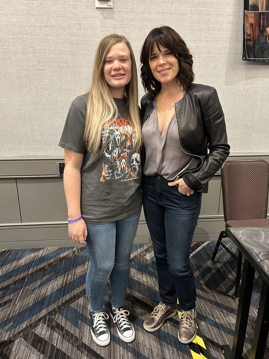 Can’t believe I met Skeet Ulrich, Matthew Lillard, AND Neve Campbell this weekend. I can die happy. 🖤