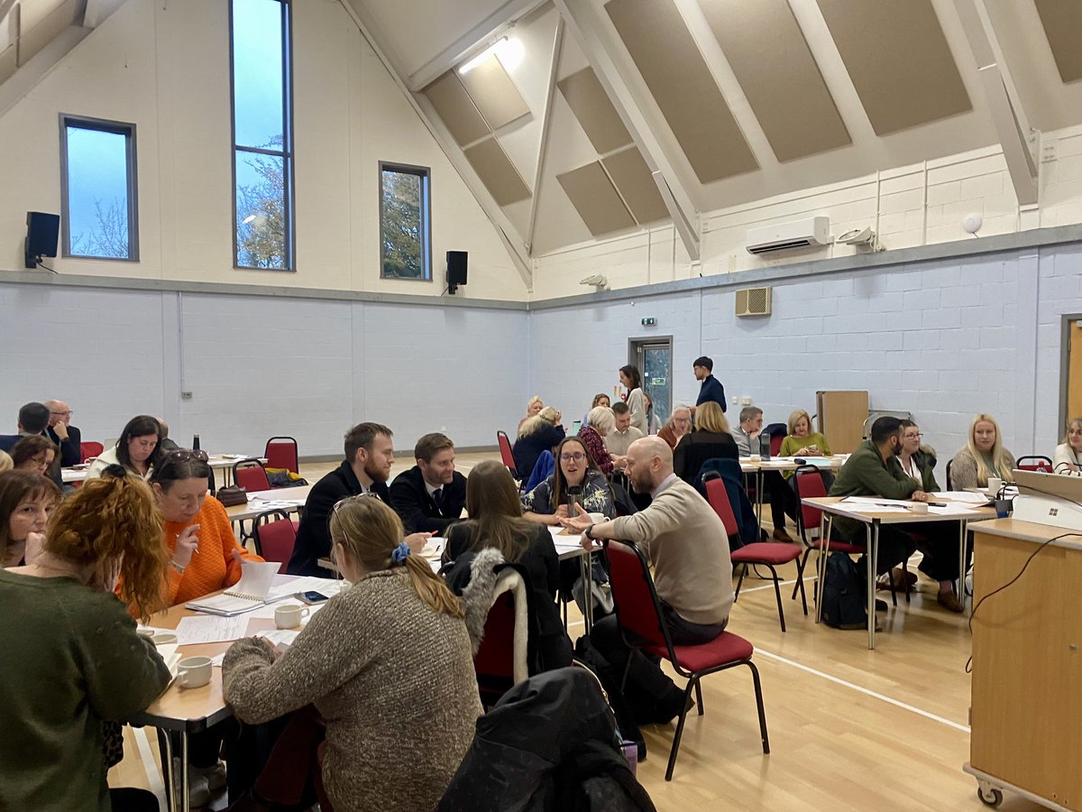 LearnATPro's tweet image. A really productive afternoon with colleagues from @emsmathshub reflecting on variation. Also learning about participating and leading Lesson Study #lessonstudy @L3arnAT @aeathorne