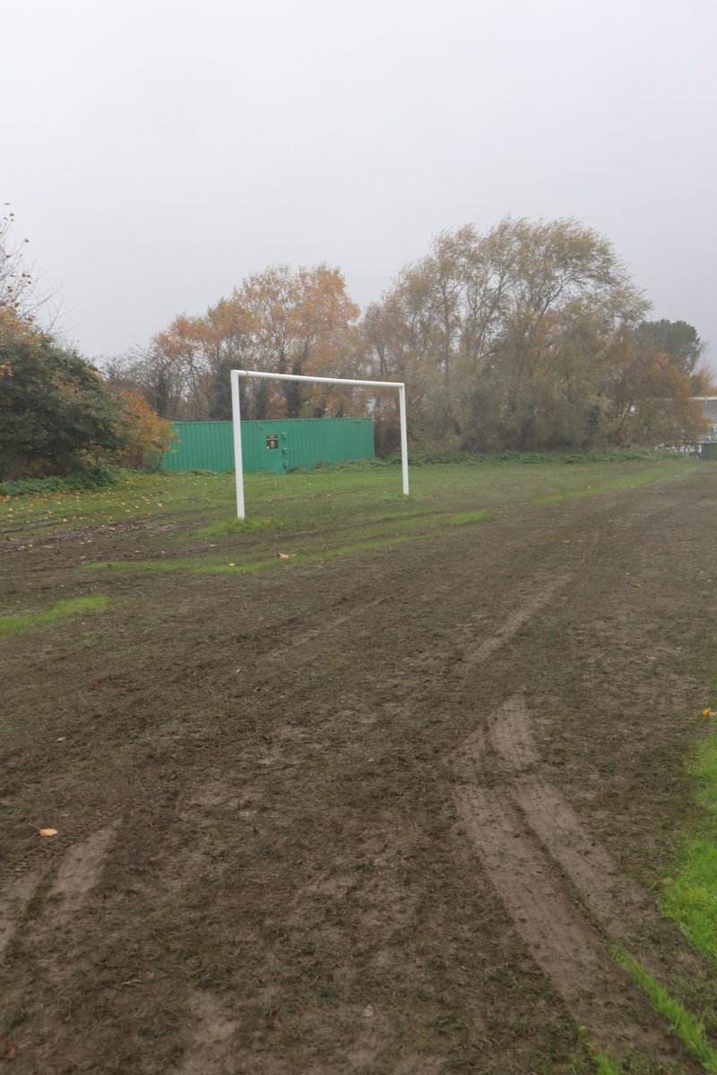 Sheriff_YC's tweet photo. @DubCityCouncil  how can you call a pitch off say it's water logged and let 4000 people onto the pitch to run a 10k what about the kids who use this pitch what do we do now

@RayMcAdam @Paschald @GaryGannonTD @votemaryfitz @MaryLouMcDonald @nialring @ChristyBurkGE20 @neasa_neasa https://t.co/RcXZeUSL4T