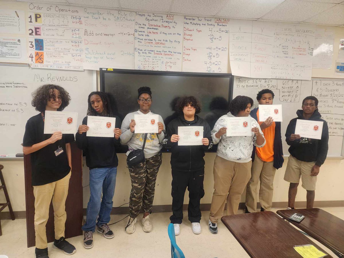 CarolCitySr1's tweet image. Celebrating our students that that scored proficient on Topic 3 and 4 Algebra 1 assessment. #LetsgoChiefs #WeBelieveWeCanWeWill @MDCPSNorth @docstevegallon @SuptDotres