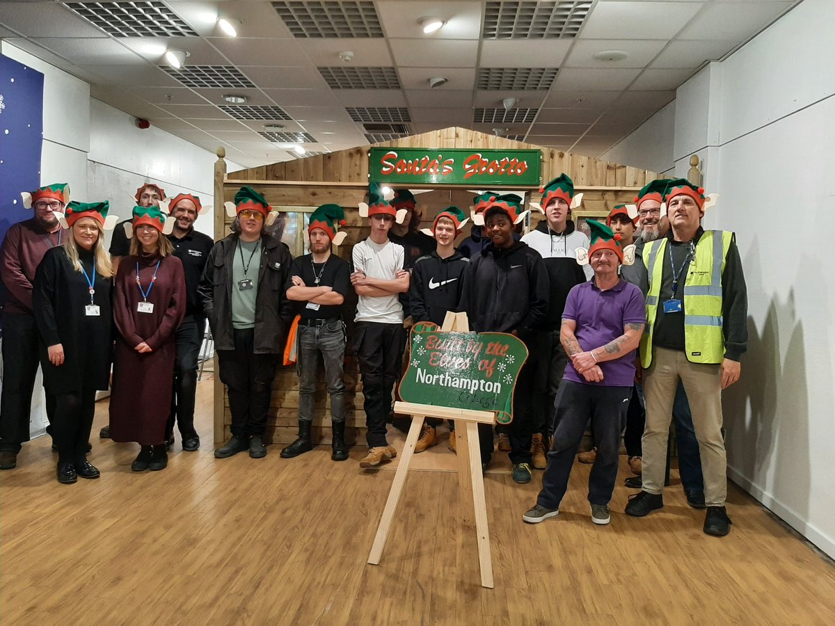 A huge and commendable effort by our Northampton College carpentry students.  Santa's Grotto, built and installed in the Grosvenor Shopping Centre today. What a team! <a href="/NorthamptonColl/">ɴᴏʀᴛʜᴀᴍᴘᴛᴏɴ ᴄᴏʟʟᴇɢᴇ</a> <a href="/NorthamptonBID/">ɴᴏʀᴛʜᴀᴍᴘᴛᴏɴ ʙɪᴅ</a> <a href="/MarkBradshaw84/">Mark Bradshaw FIOC</a> <a href="/ChronandEcho/">Northampton Chron</a> <a href="/BBCNorthampton/">BBC Northamptonshire</a> <a href="/IoCarpenters/">IOCarpenters</a> <a href="/NorthamptonUK/">Northampton - Northants Live</a>