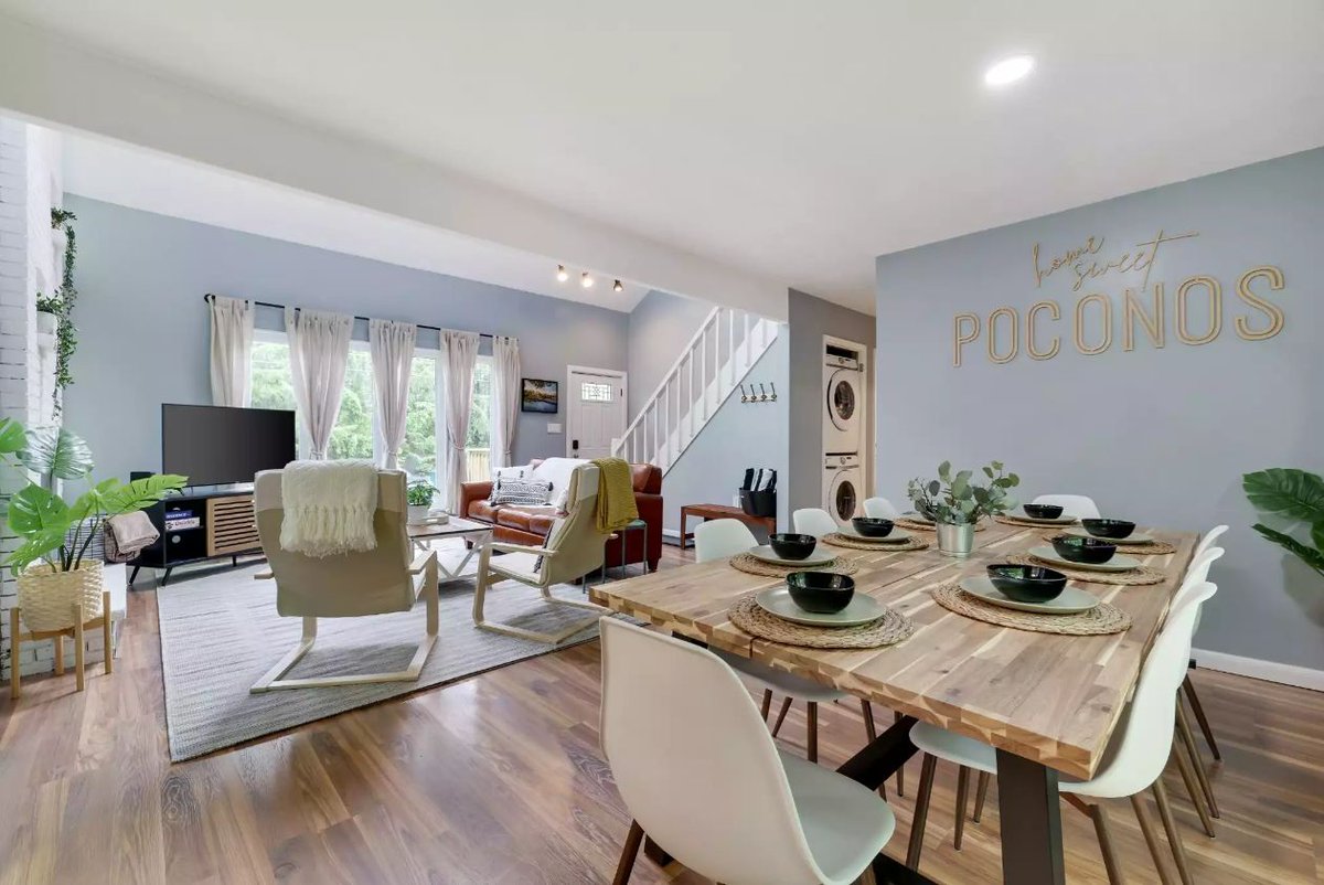 ProTrustClean's tweet image. Treat yourself to a Holiday #housecleaning at protrustcleaning.com. Leave the dirty work to us! 🙂 #Poconos Best #CleaningService!