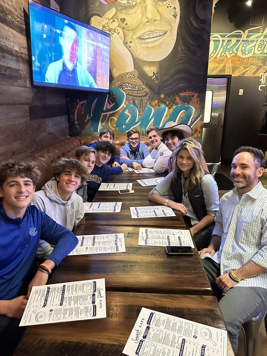 ShamrockDECA's tweet photo. Shamrock DECA had an incredible time in Austin at the #DECAPowerTrip this past weekend! Check out some of our unforgettable moments from our time in ATX! https://t.co/MigwGxs83A