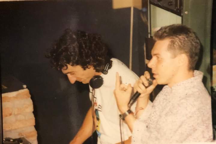 emi_castro92's tweet image. @bbsanzo y @hscanner junto a Diego Torres en San Vicente @UnDinamo @Cirujanoderadio #UnDinamoZ95