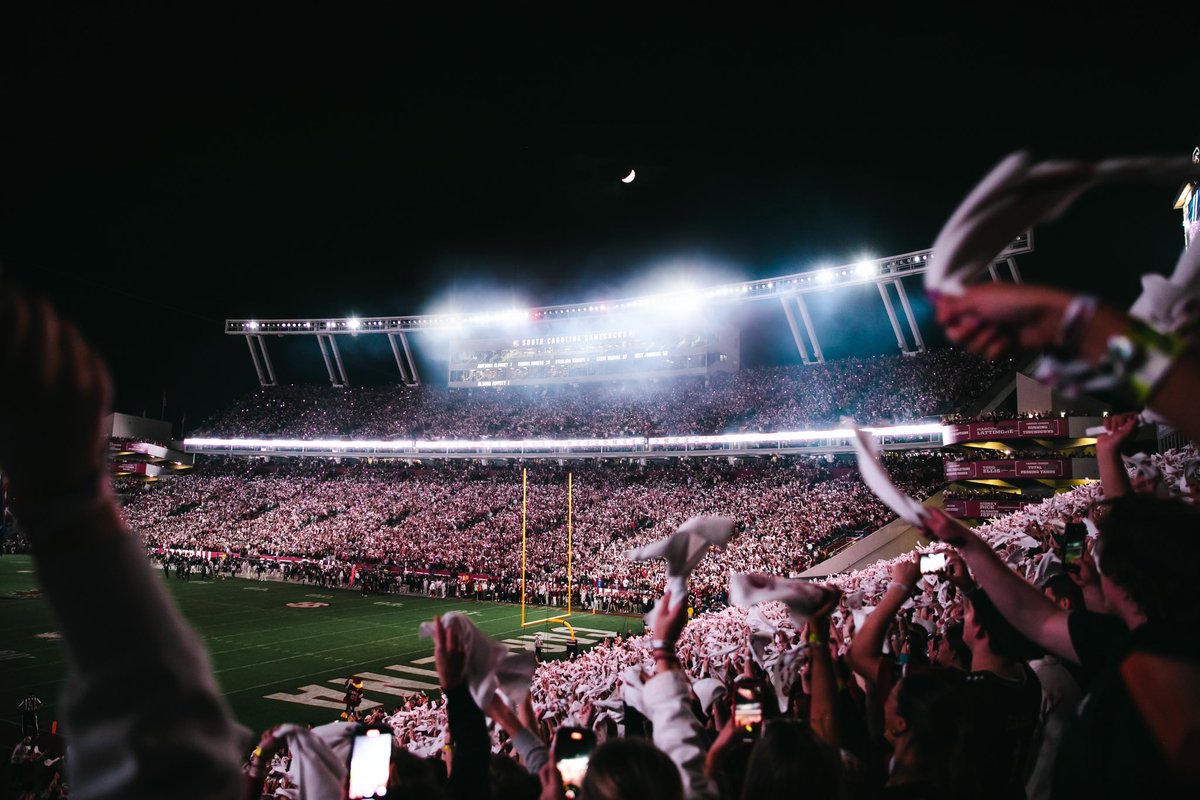 GamecockFB's tweet photo. Can’t wait to do it again 🤙 https://t.co/qFRor8mlEI