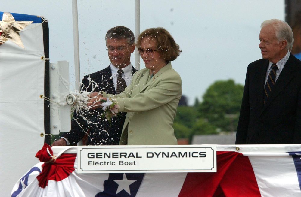 @GDElectricBoat sends our condolences to the Carter family and all whose lives were touched by Rosalynn Carter’s advocacy, passion and commitment to service.  📷: Former First Lady Rosalynn Carter christens the submarine USS Jimmy Carter (SSN 23) at @GDElectricBoat in Groton,