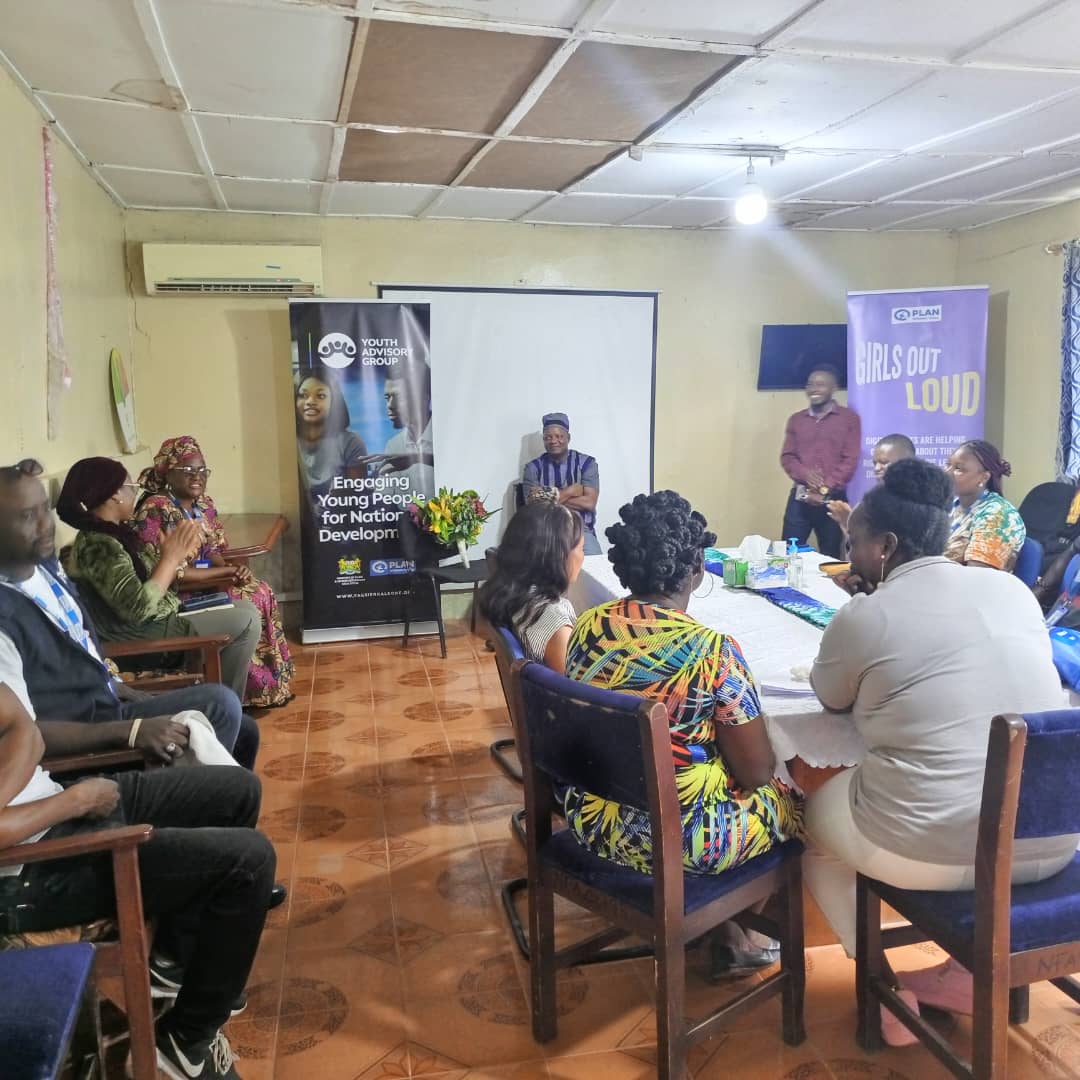 kamandaskamara's tweet image. Honored to host @PlanGlobal's Manu River Director, @Jba2568, &amp;amp; Plan SLE leadership in Moyamba. Discussed amplifying learning &amp;amp; exchange opportunities fr staff, selling our best models &amp;amp; practices, among others. Left us insightful &amp;amp; hungrier fr excellence. 
@PlanWACA 
#movingtrain