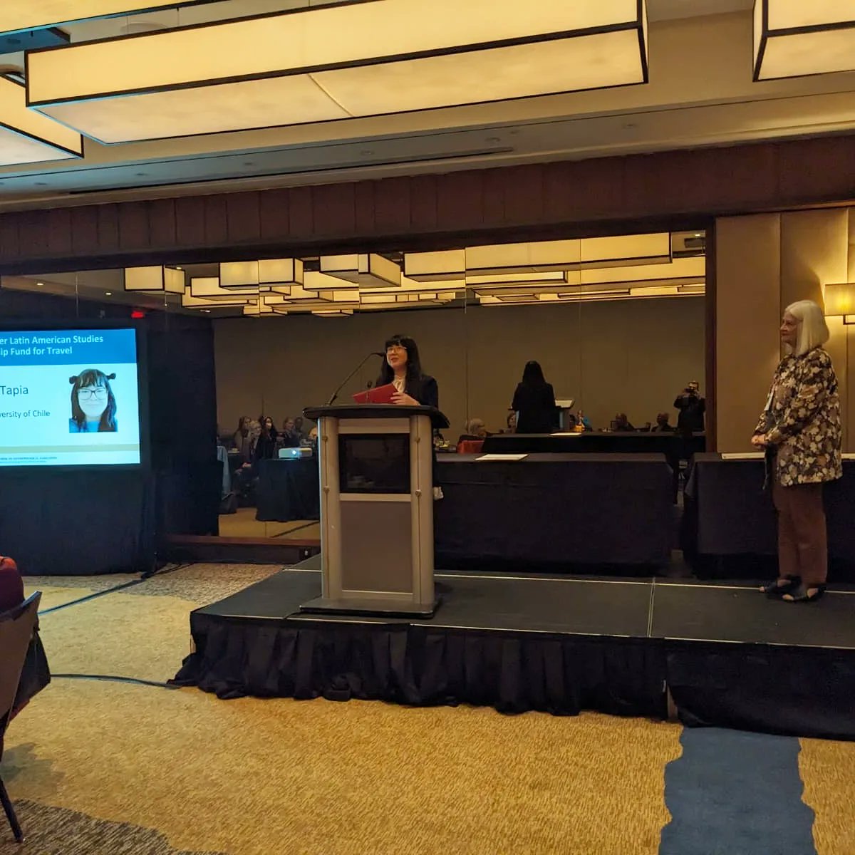 natalia_orregot's tweet image. Terminó #AAACASCA2023 en 🇨🇦. No hubiese sido posible venir sin el Carole H. Browner Latin American Studies Fellowship Fund for Travel (LASFFT) de @AmericanAnthro. Muy agradecida de la oportunidad de disfrutar con todo este congreso. Y bueno, este fondo es también un premio...🧵