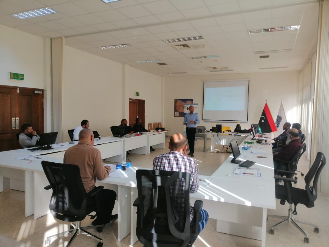 BalRafik's tweet photo. علي بركة الله  انطلقت اليوم دورة إدارة المخاطر الاحترافية Risk Management Professional PMI-RMP لمهندسي جهاز النهر الصناعي منظومة الحساونة- سهل جفارة ،تنفيذ شركة القمة العالية للإستشارات و التدريب، نسأل الله السداد و التوفيق. https://t.co/FACPMm44cm