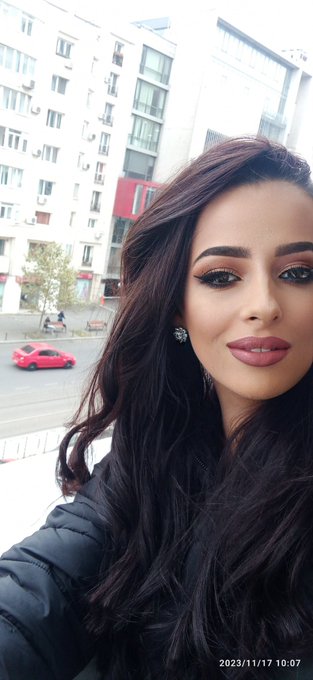 Mirror, mirror on the wall, who&rsquo;s the hottest of them all? Find out right here ❤️ https://t.co/MfNg2imbDh  #brunettelovers<a href="/tag/brunettebeauty"class="tags"><span>#brunettebeauty</span></a><a href="/tag/brunettelovers"class="tags"><span>#brunettelovers</span></a>