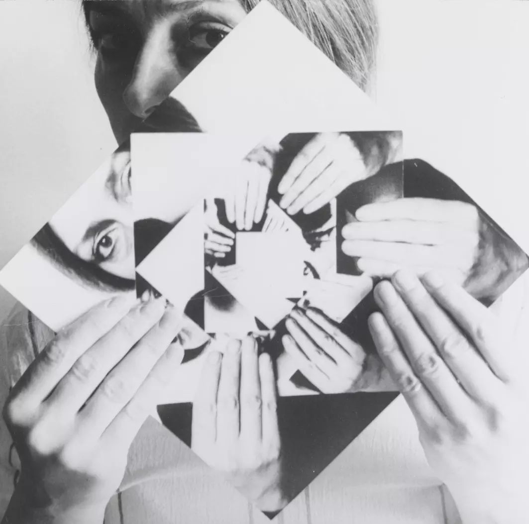 Tate's tweet image. Our #WorkOfTheWeek is Dóra Maurer’s self-portrait series, Seven Twists I-VI. 📷

Maurer frequently stages herself in front of the camera, with displacement, perception and transformation regular motifs in her work. 

See her series at Tate Modern. 🤖 bit.ly/47IOUFJ