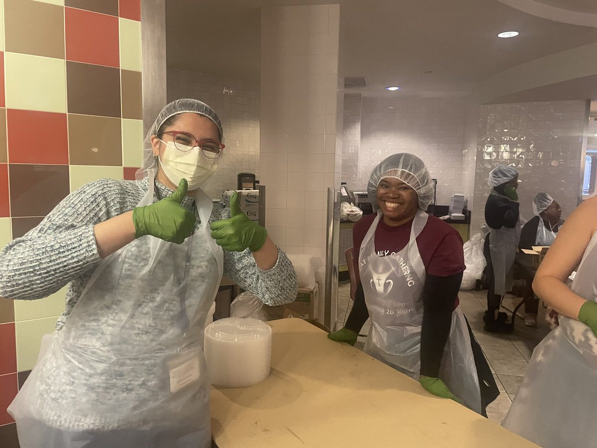 Happy (early) Thanksgiving from the LCNS🍁🦃🤎 ! We had a great time volunteering at the Great Family Gathering event this morning— thank you to the Community of Compassion Development Center for hosting !