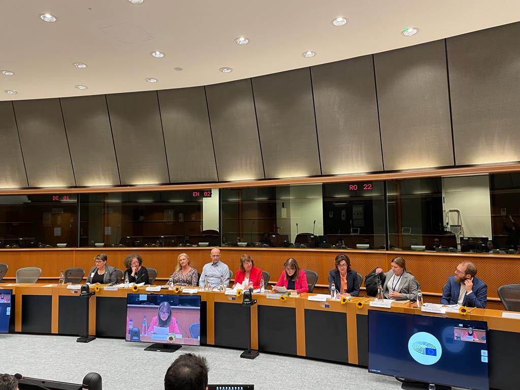 💌 A heartfelt thank you to all speakers and participants for their time and expertise on how to drive change for #scleroderma patients through policy at our @Europarl_EN event. Together, we can help people with scleroderma find their light to bloom ✨