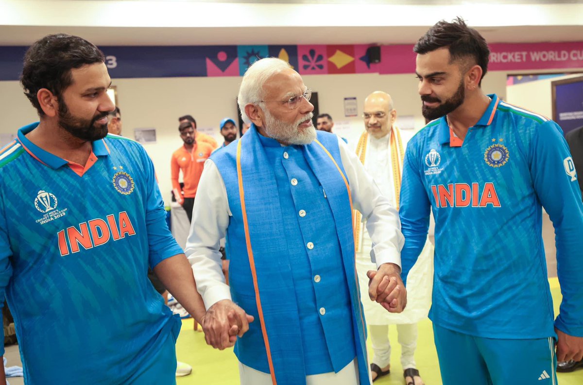 शूरवीरों के साथ खड़े होने का शुक्रिया। 
<a href="/narendramodi/">Narendra Modi</a> #INDvsAUSfinal #RohitSharma <a href="/ImRo45/">Rohit Sharma</a> <a href="/MdShami11/">𝕸𝖔𝖍𝖆𝖒𝖒𝖆𝖉 𝖘𝖍𝖆𝖒𝖎</a>