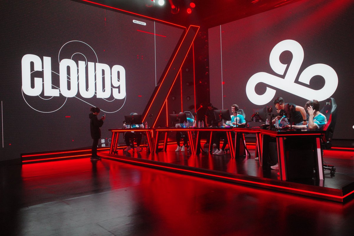 jarod_mp4's tweet photo. My time with Cloud9 is over.

I wish I could have done more, made more, and shown more. 
But I am happy with my time there and everything accomplished. 

I am looking for work, ready to start anytime 🙏
Any leads + RTs greatly appreciated https://t.co/52AASdFwYF