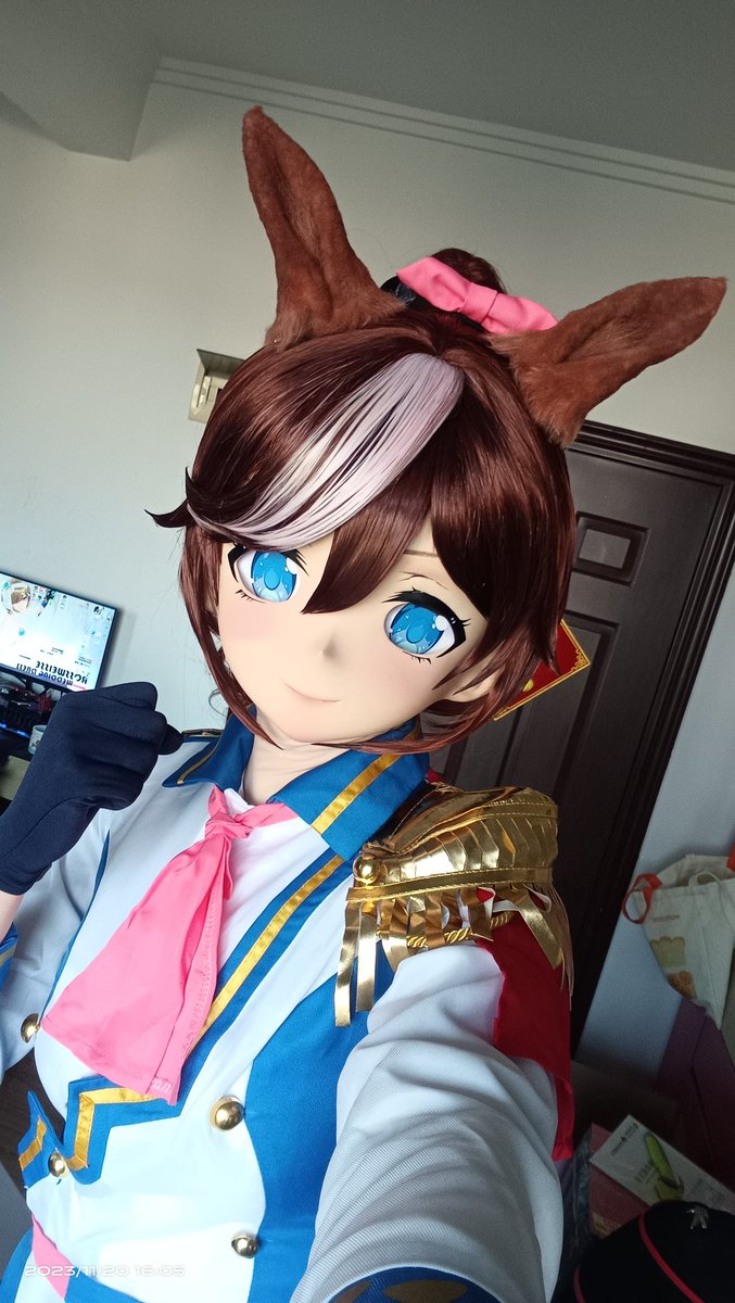 Misaka93222766's tweet image. 试装
总结：决胜服一坨shit，得重新买，学院制服改造很成功。
头： @sakura_ingnai 
#赛马娘 #kigurumi #东海帝皇