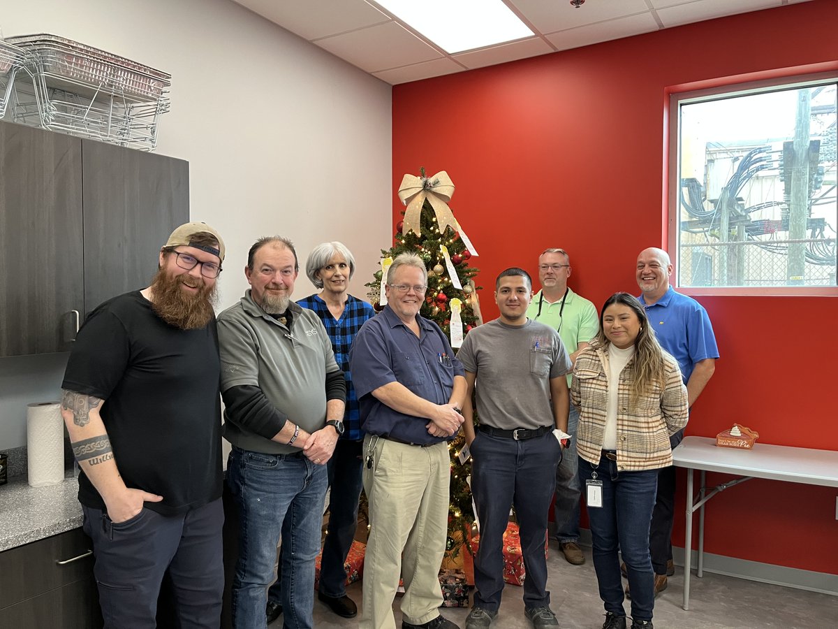 Spreading #joy at #XSYS Asheville! On Friday we made a #donation to Manna Foodbank, thanks to our fantastic team's contributions. Such acts of #kindness strengthen our #community &amp; deepen our bonds. Together, we can make tomorrow brighter.  #Giveback #Christmas #Bebrilliant