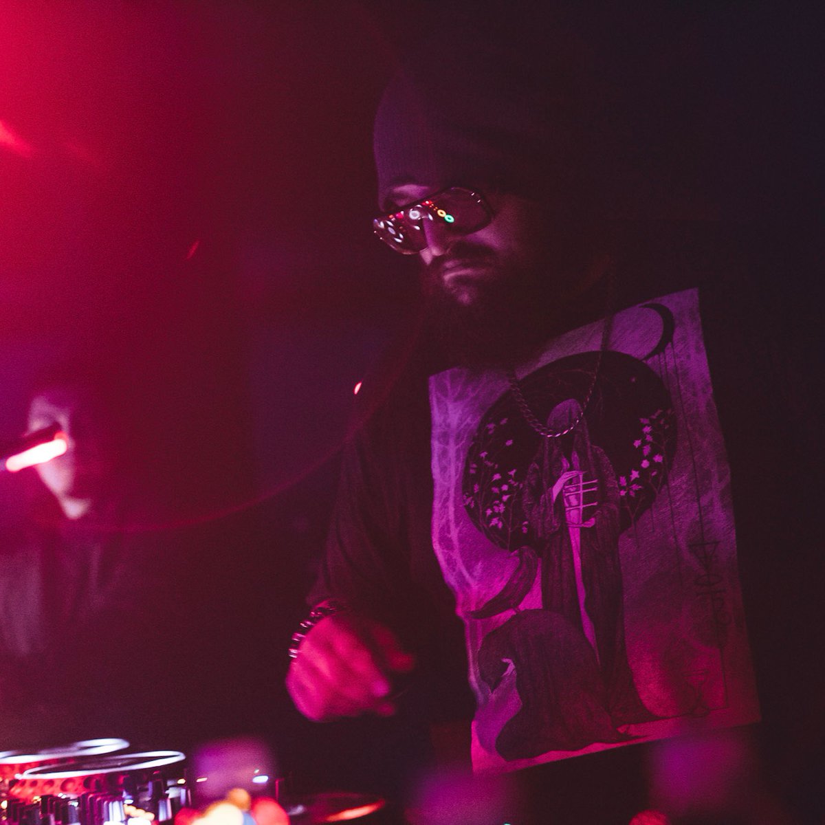 PRIMENIGHTCULT's tweet image. Excited to announce the TomKillsJerry EP "In Absentia", releasing tomorrow on Prime.

@Tomkillsjerry // In Absentia EP