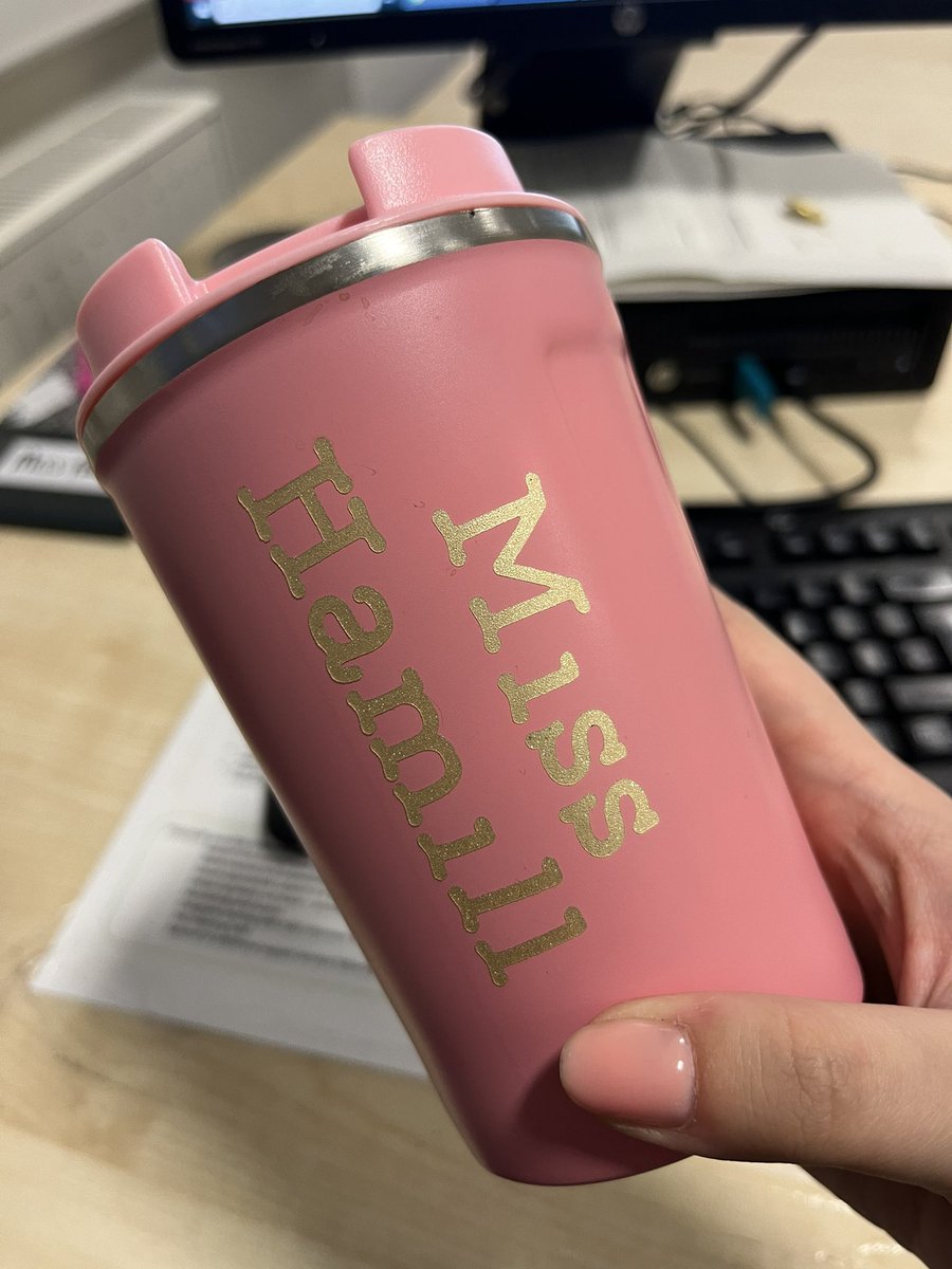 MissHamillHist's tweet photo. Loving the new customised cup from @KettlesKoffee 🩷 https://t.co/4upShfa3lh