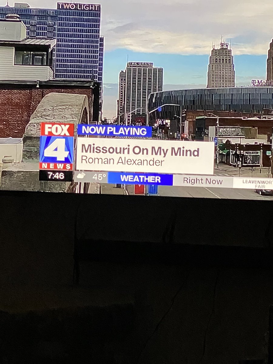 rokkyacres's tweet photo. Look what popped up on the Sunday morning local KC news station! @romanalexander https://t.co/zREaa6Qzlk