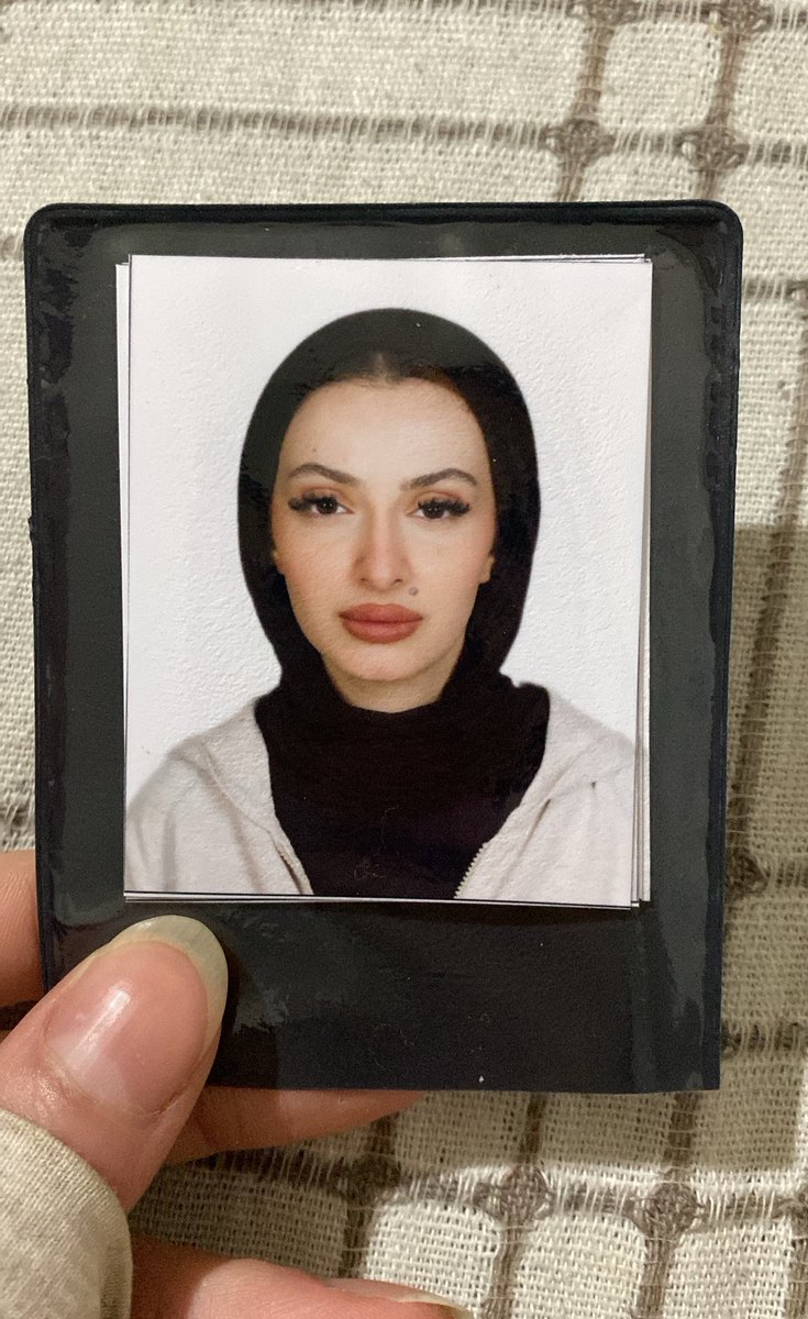 birdigerkisi's tweet photo. otur dedi gülümse, gülümseyemem dedim :D https://t.co/U7FVJOQEhO