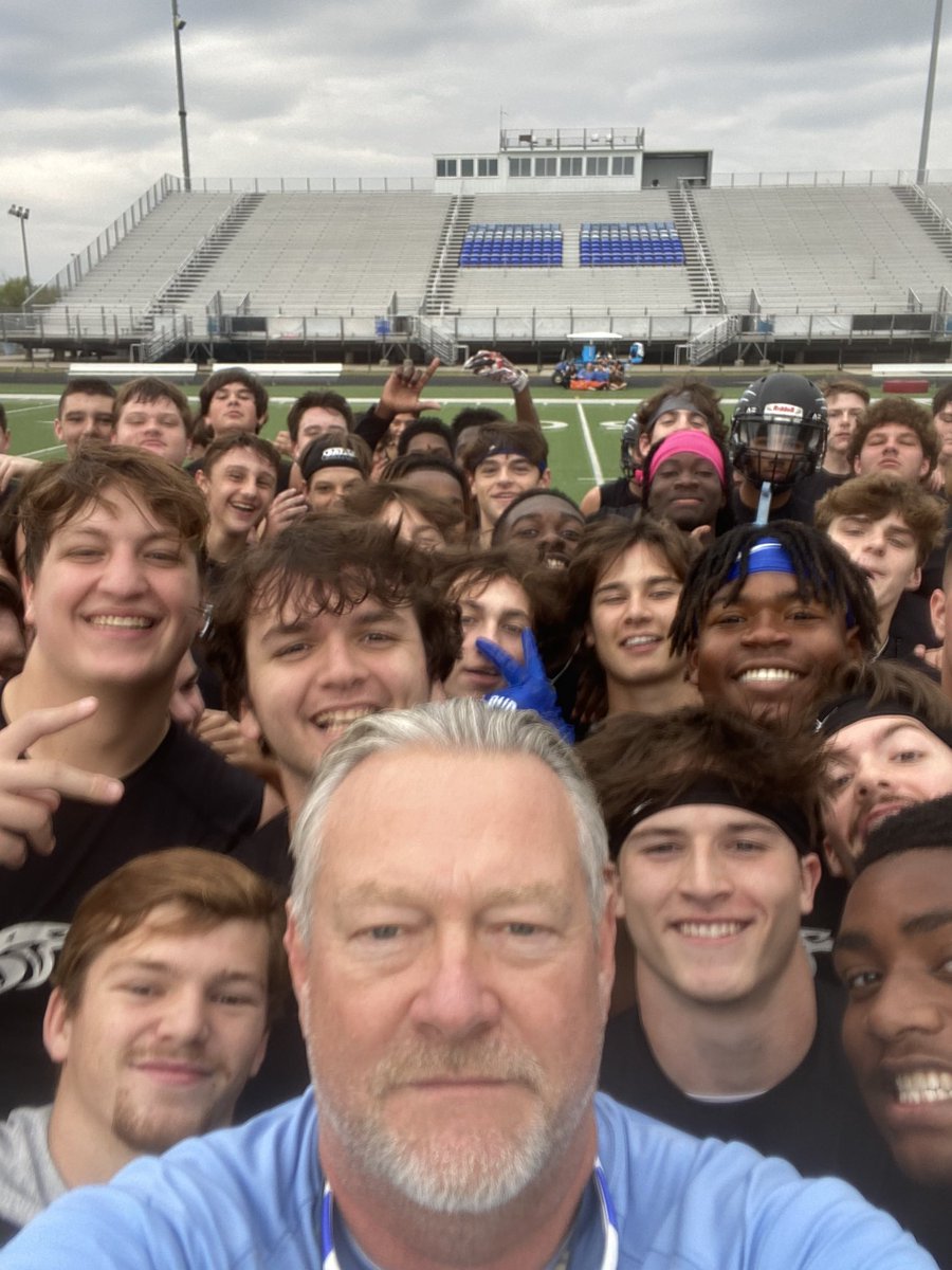 CoachLeeDoty's tweet photo. Turkey Week!!! https://t.co/Dwi9uLI2qM