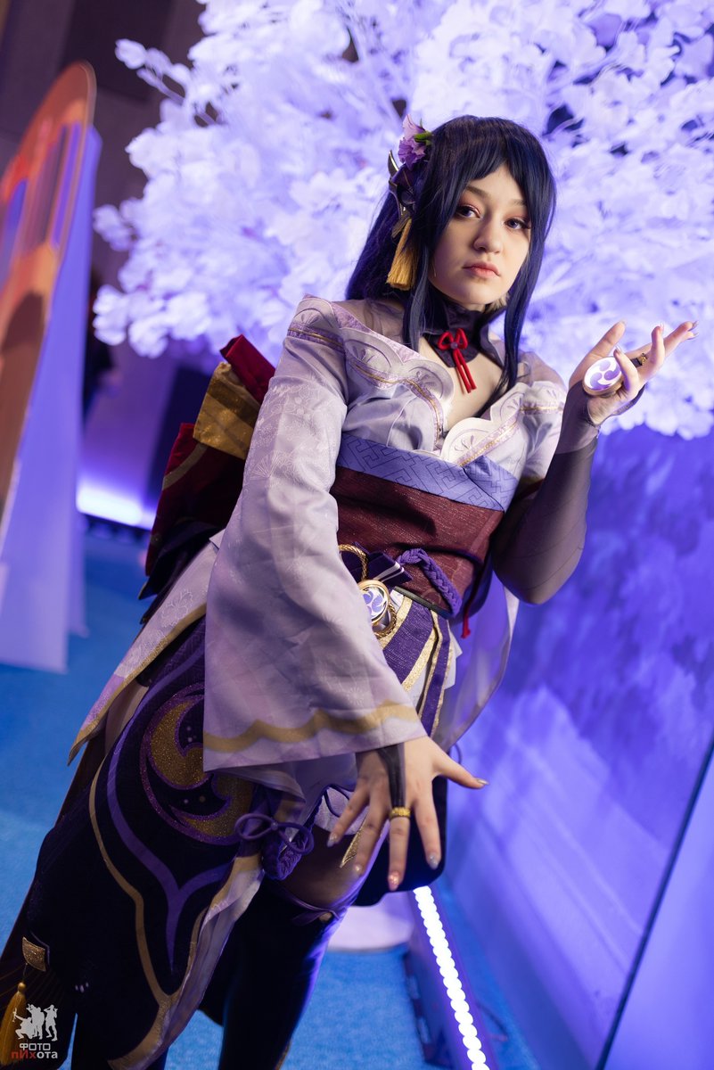 LufiaCos's tweet photo. I took your vision, and you don't mind ~|
#RaidenShogun #GenshinImpactcosplay #cosplay #GenshinImpact3Years https://t.co/yfmWXYGzHj