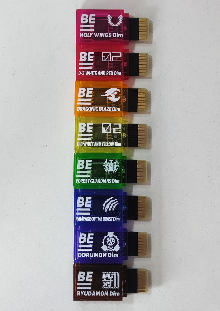 DiegoTeHe's tweet image. Hoy llegó paquete, la colección crece 💙
#digimon #vbbe #bememory #vitalbracelet