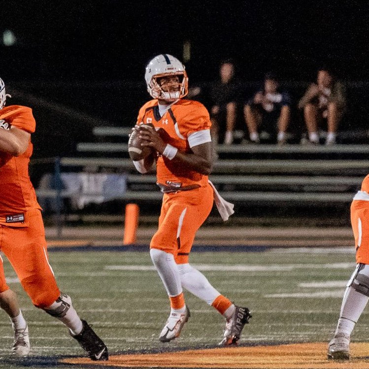 Baller🚨: @SnowCollegeFB JUCO QB @D1_Dsmith - 6'3 220 - 2,377 Passing Yards - 25 TD's HL hudl.com/video/3/952124…