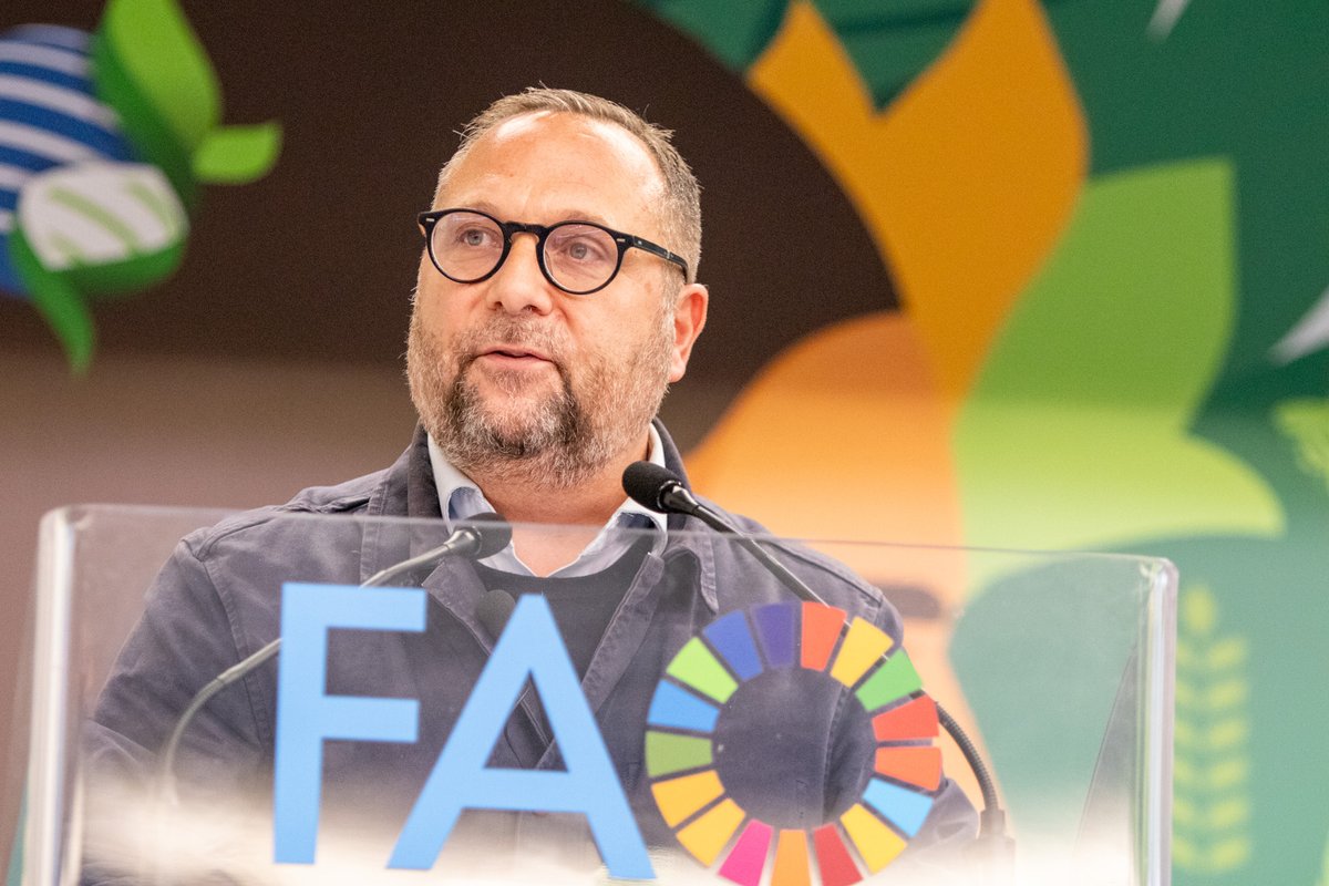 PlantTreaty tweet media