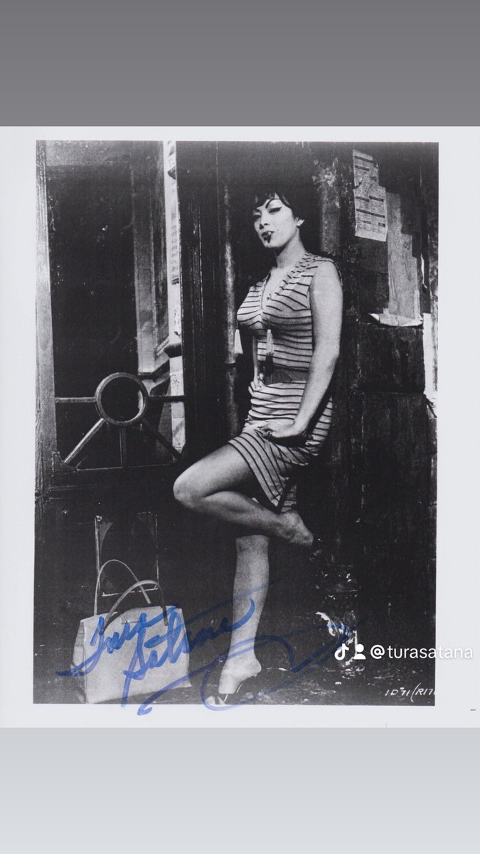 theturasatana's tweet photo. #TuraSatana as #Suzette Wong (1963)Authentic signature Ltd print available- Ltd
#turasatanainfluencer #turasatanadocumentary #turasatanamovie #shirleymaclaine #jacklemon #billywilder #classichollywood #classicmovie #tcm #collectible #thanksgiving #thanksgivingweek https://t.co/LAtECzUBc4