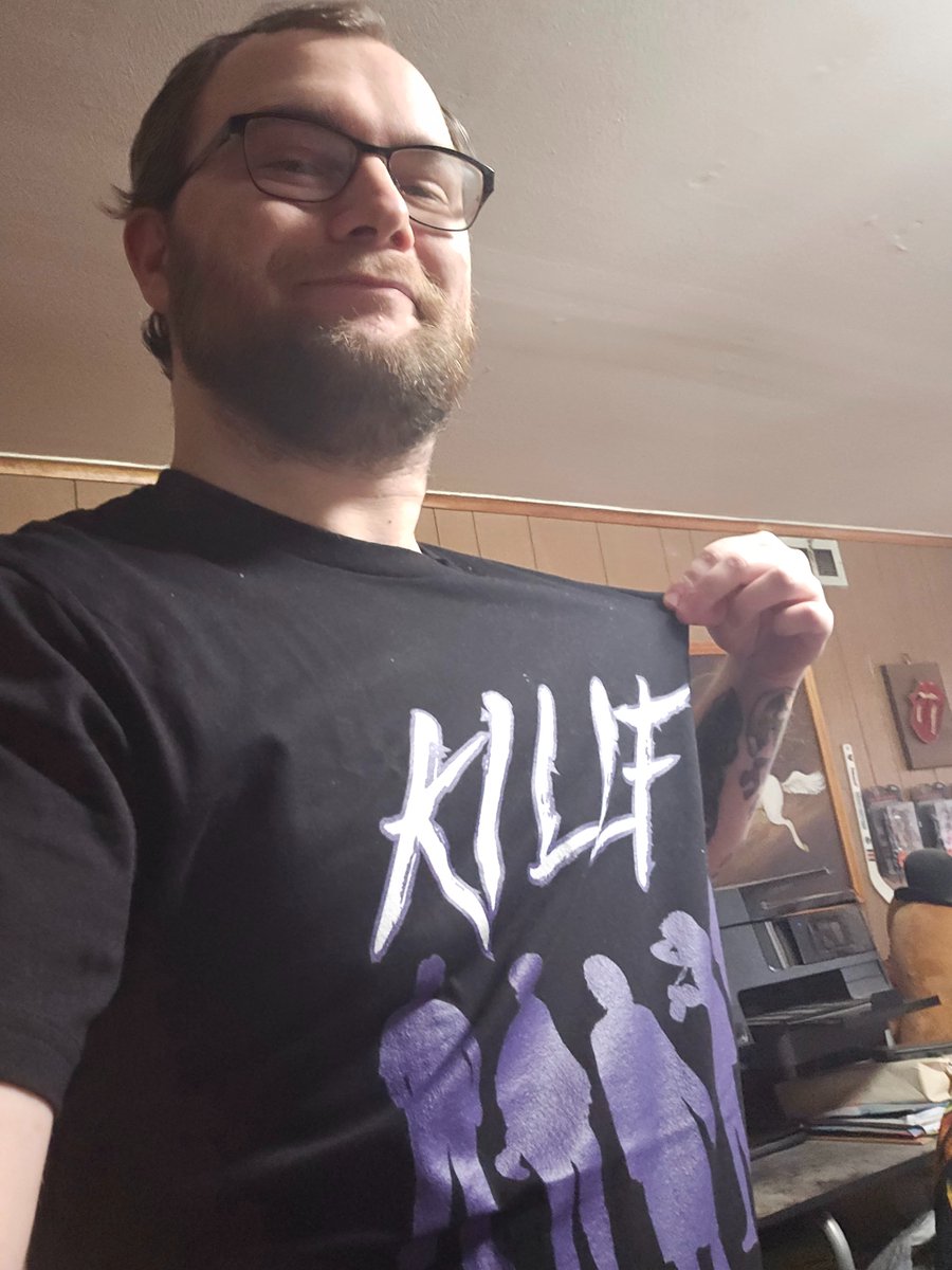 3rdRateNerds's tweet photo. I told @MaisieLynn17 I would do it. I told @annethegnome I would do it. I AM A MAN OF MY WORD #Zepotha #Killf https://t.co/g6yBh1Lc6R
