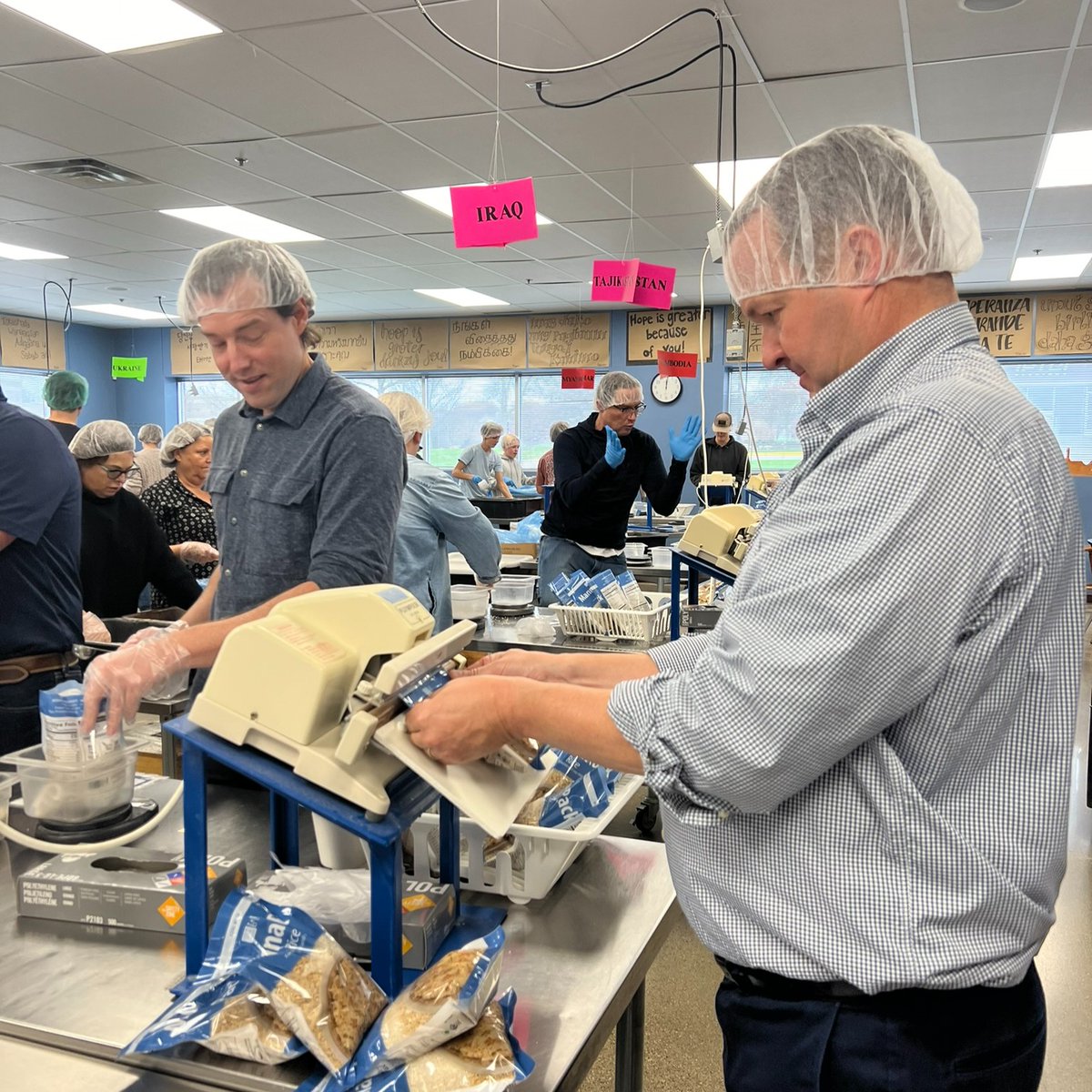 AltusProperties's tweet photo. Working once again with Feed My Starving Children, the Altus Minneapolis team recently spent the day assembling meals for families in need in Haiti. Additionally Altus will cover the cost to feed one child for a full year. https://t.co/3pfimqQe76