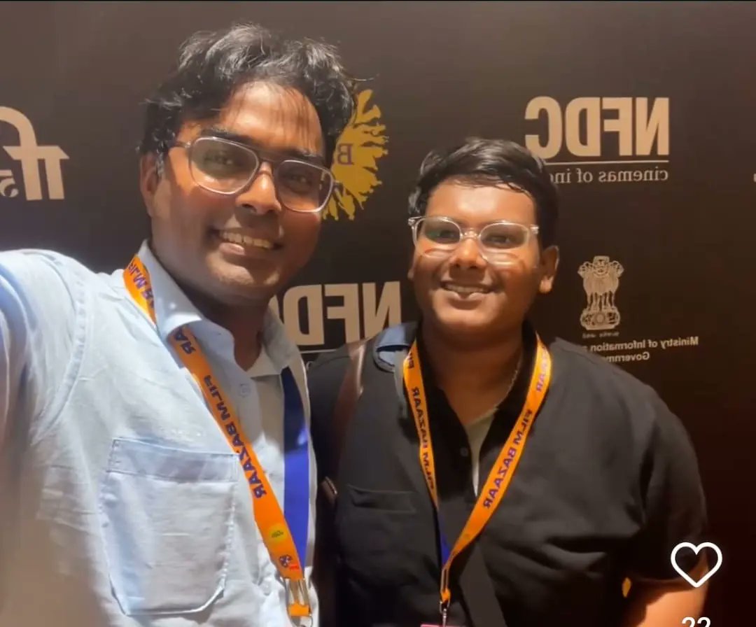 Sambitbisi's tweet photo. Inspiring moment connecting with Mr. Mayur Mahapatra, a creative force in video creation, documentary filmmaking, and cinematography. 🎥🌟  #iffigoa #filmbazar #filmmakingjourney https://t.co/9VyNbNez8h