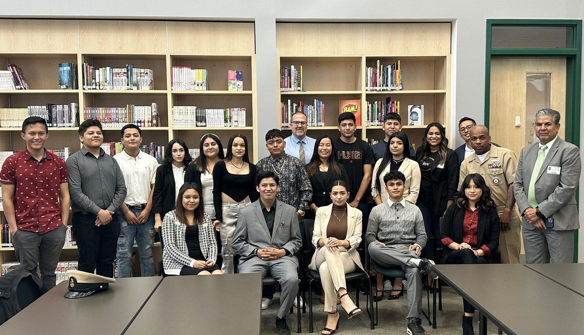 nmcarrillo21's tweet image. Last week’s round of Senior Interviews for our EL Newcomer students @PerrisHigh! #college&amp;amp;career-ready #emergingbilinguals