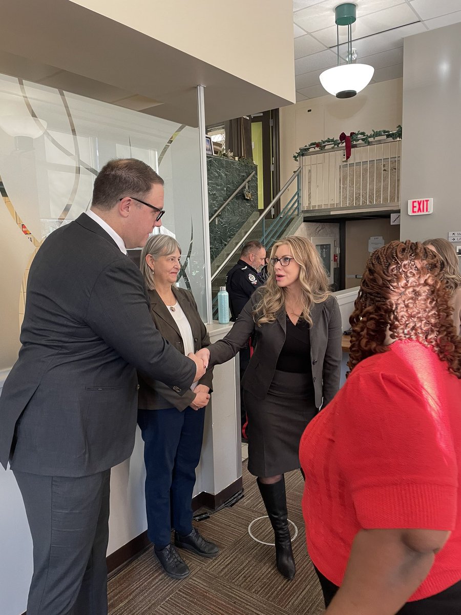 Nearly 1 in 10 Alberta seniors may be subjected to elder abuse. This is unacceptable, for anyone, in any form. 

Today I joined <a href="/sageyeg/">Sage Seniors Association</a> and <a href="/Unison50Plus/">Unison for Generations 50+</a> to announce $3.3 million to launch a new Safe Spaces program to provide shelter for seniors escaping elder abuse in rural and