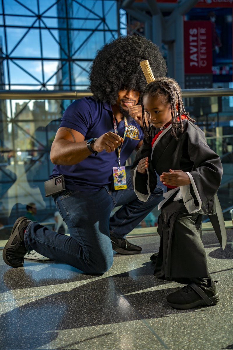 HellspawnedLLC's tweet photo. He's a 4 year old Substitute Soul Reaper... that just means he handles business before nap time. 
.
📸: Chris Batiz
.
#AnimeNYC #AnimeNYC2023 #Bleach #Shinigami #SoulReaper #Cosplay #BlackCosplay #MySon #HellspawnedCosplay #BlerdandPowerful #BlerdStation #Photography https://t.co/2037Wr7TJN