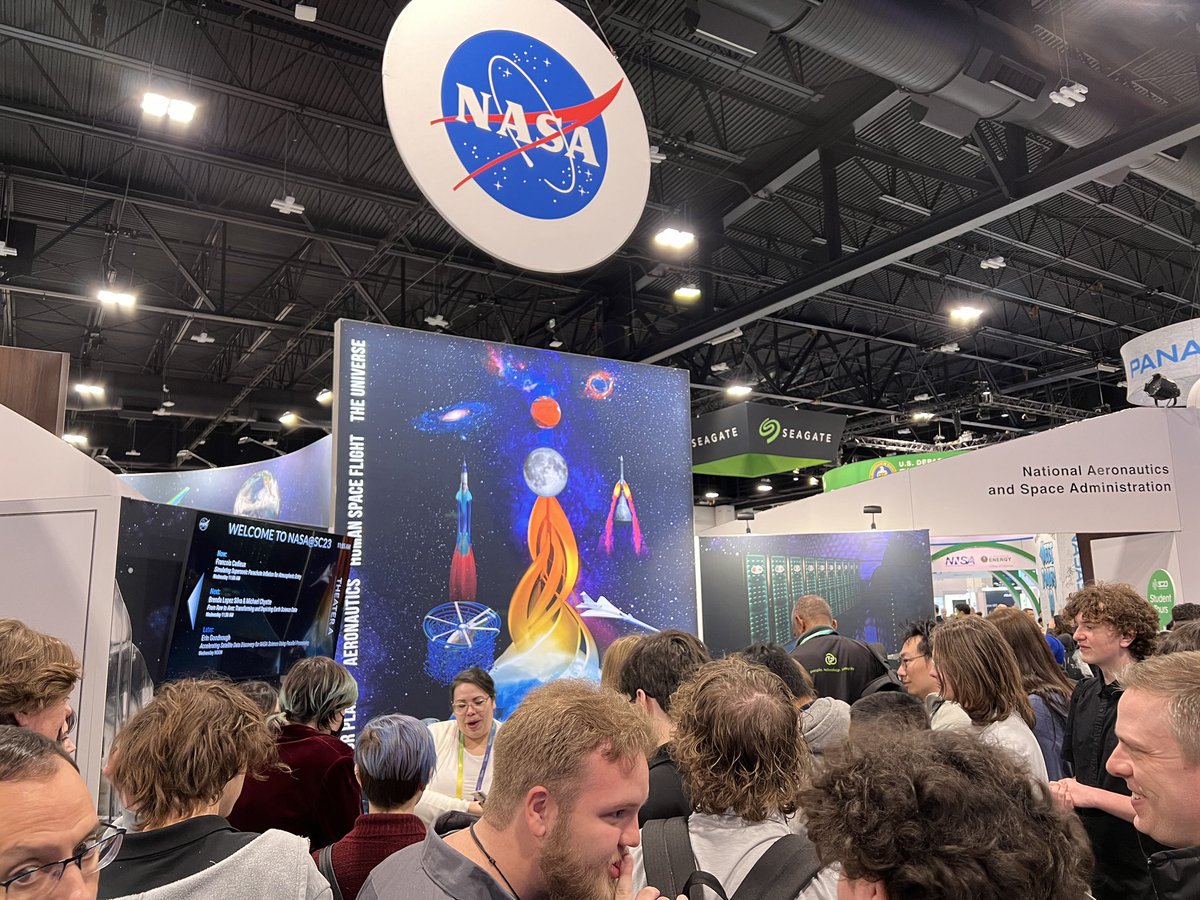 EPICCampusLPS's tweet image. Computer Science students attended the International Conference for High Performance Computing, Networking, Storage  and Analysis. #learningeveryday #itsEPIC