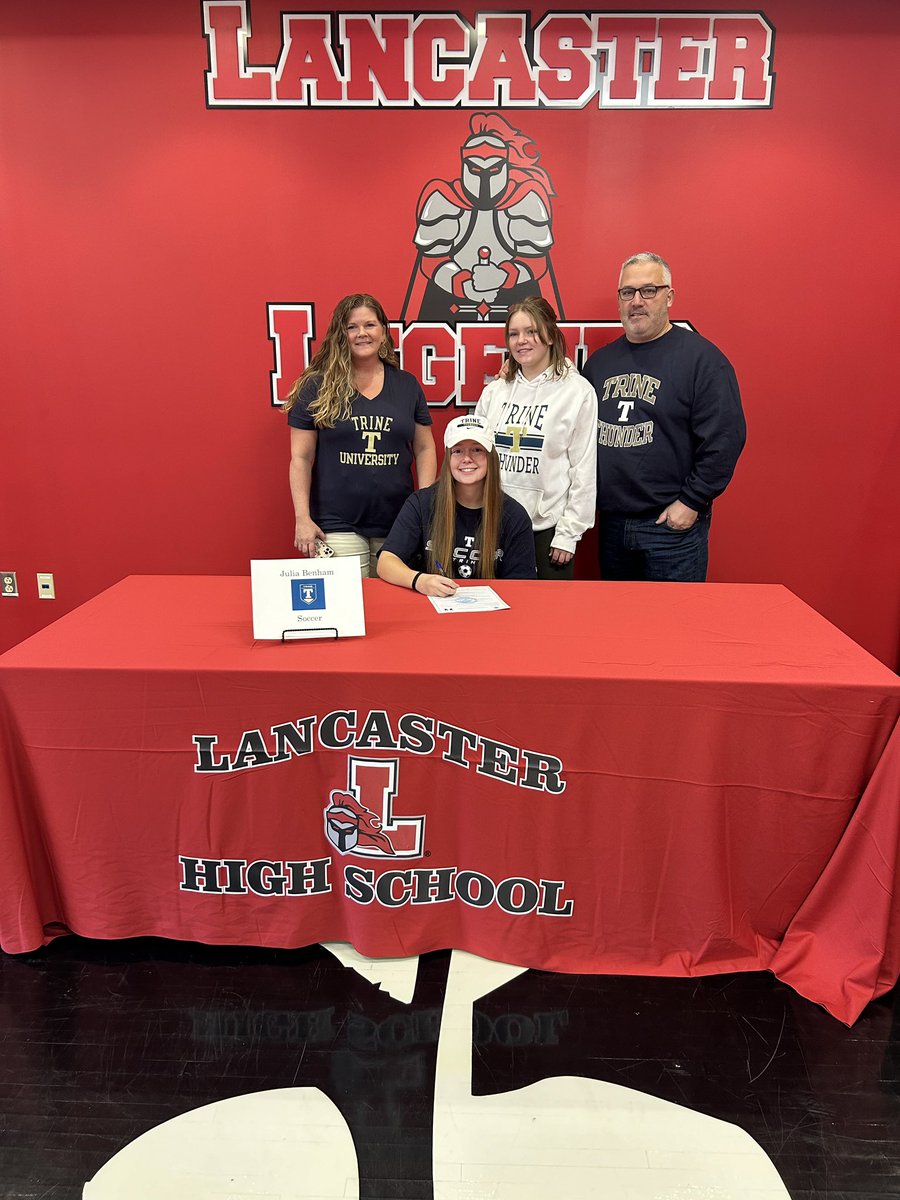 julia_benham's tweet photo. so grateful for this support system🤍

thank you all for a wonderful signing day @LHS_Athletics1 @LHSGVSoccer @coachjackman https://t.co/3hBLHprQxN