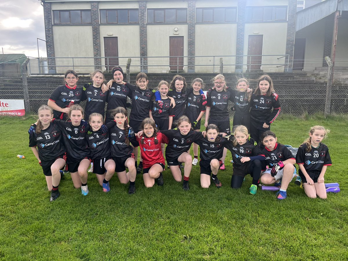 NsMoneygall's tweet photo. Our u13 girls have made it to the county final against Boherlahan tomorrow, Tuesday November 21st, at 11.30am in Littleton 🙌🏻🎉

Best of luck girls ⚫️🔴 https://t.co/r2ppsmIygZ