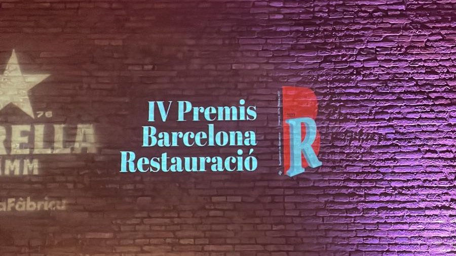 🔴📷 EN DIRECTE | A partir de les 20 h, l'Antiga Fàbrica <a href="/EstrellaDammCat/">Estrella Damm Cat</a> acull l'acte d'entrega de la 4a edició dels #PremisBCNRestauració.

👀 Obrim fil per explicar-te en directe, tuit a tuit, quins establiments s'enduen el guardó en cada modalitat.

👇 Ens hi acompanyes?