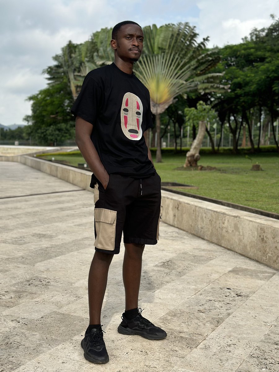 mareclothing__'s tweet photo. Look 6: In our Multicoloured utility shorts - black
Price: N10,000
Available colors/sizes
Dark red - W32
Black - W34
Blue - W36
W stands for Waist if that’s not obvious 😀
Purchase on website ❤️
PS. Shirt and shoes are not ours
#mareman #shorts #casualstyle https://t.co/fty5HWGBqv