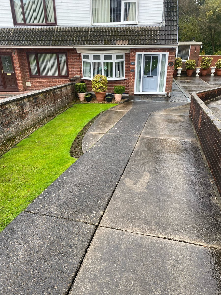 thelawnrangerSW's tweet photo. A few lawn renovations from last season https://t.co/mYc3kkfmIQ