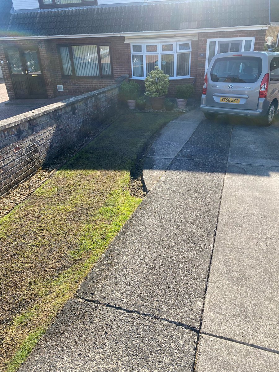 thelawnrangerSW's tweet photo. A few lawn renovations from last season https://t.co/mYc3kkfmIQ